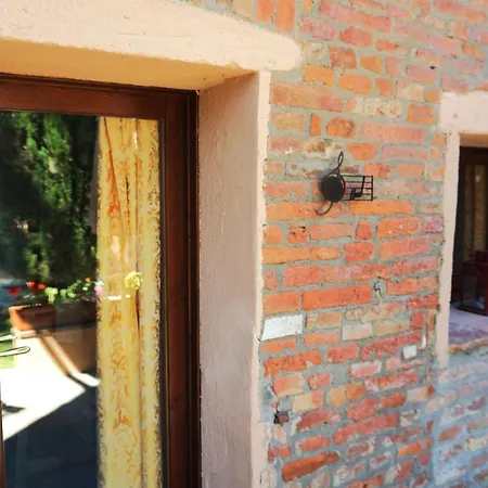 アパート Borgo Melograno キウージ