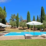 Borgo Melograno * Чиуси